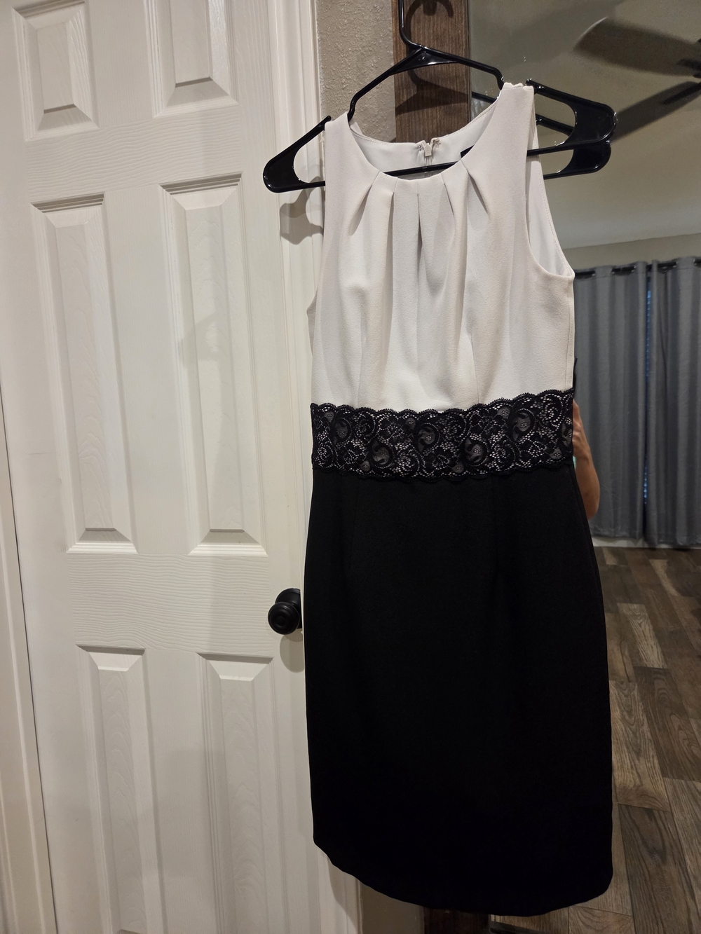 White House Black Market Black & White Sleeveless Lace-Trim Midi Sheath Dress